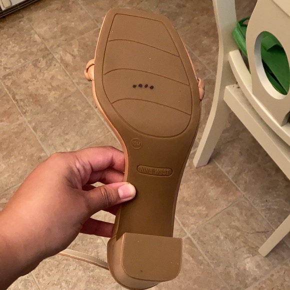 Nine West heels - Picture 7 of 8